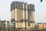Sự thật phũ phàng ở tòa nhà 18 tầng không phép đang rao bán