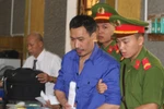 Đặng Hữu Thủy khai sửa điểm vì tình cảm, nhận tiền ngoài mong muốn