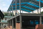 Ai đang gây khó khăn khiến trường Everest không thể xây bể bơi cho học sinh?