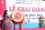 Trường Yên Viên bán sách không minh bạch, gây bức xúc