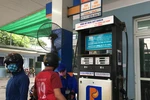 Cận Tết, xăng dầu không tăng giá 