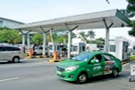 Bất ngờ Bộ Giao thông Vận tải “bảo vệ” thu phí ô tô vào ga hàng không