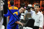 Giá xăng dầu giảm nhẹ sau 3 lần tăng mạnh