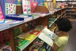 Sở Giáo dục Hà Nội nói không hưởng lợi từ bán sách giáo khoa đầu năm học mới
