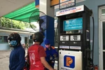 Giá xăng dầu tiếp tục giảm mạnh