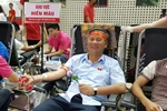 Trò chuyện với Giáo sư nghỉ hưu được nghìn người rơi nước mắt chào tạm biệt