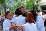 Nghìn người vẫy tay chào Giáo sư Nguyễn Anh Trí trong nước mắt
