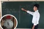 Sống tạm trong góc trường, dùng ké máy tính bạn, giành Huy chương bạc Tin học 