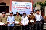 Vinamilk trực tiếp đến với đồng bào vùng lũ 