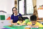 Ở Trường Mầm non Sao Đỏ, cô Hồng Hạnh là người mẹ thứ 2 của trẻ thơ