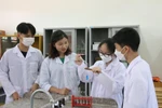 Học theo lời dạy của Bác, cô giáo Quỳnh luôn đi đầu, làm gương cho học sinh