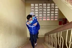 Làm 'đôi chân' đưa bạn tới trường, câu chuyện cổ tích giữa đời thường