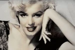 "Đồ nghề" của Marilyn Monroe tiếp tục được bán đấu giá