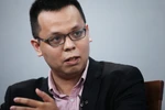 Bênh bản dịch mới của Nam quốc Sơn Hà, tác giả Phạm Hiệp khen "một điểm sáng"