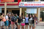 Học sinh Việt – Mỹ hỏi đáp chuyện học hành