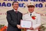 Chùm ảnh: Phong tặng 42 Giáo sư, 427 Phó Giáo sư