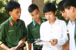 Tuyển sinh quân sự: Thí sinh bằng điểm nhau xét thế nào?
