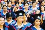 Bà hoàng của ngành giáo dục là kẻ ...giữ tiền