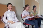 Video: Thí sinh so tài thi hát trong phần thi năng khiếu