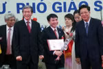 Phân bổ giáo sư, phó giáo sư bất hợp lí