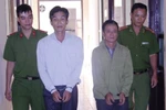 Bắt trưởng trạm y tế xã buôn heroin