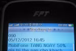 Tung khuyến mãi 50% giá trị thẻ cào, MobiFone có lách luật? 