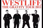 Gần nghìn bạn trẻ 9x đội mưa bão đi đón Westlife