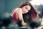 Thủy Tiên tung ảnh album: Nữ giới cũng phải rung động