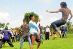 Ảnh độc: Lý Hùng tung chưởng ở phim trường lớn nhất Việt Nam