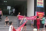 Loạn thu phí chung cư: Các cư dân đồng loạt đấu tranh đòi quyền lợi