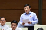 Giằng xé đầy mâu thuẫn giữa kinh tế và sức khỏe cộng đồng