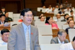 Nếu quan chức chạy điểm cho con thì phải bị truy tố chứ không chỉ là mất chức