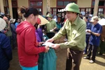 Báo Xây dựng chung tay hỗ trợ đồng bào miền Trung bị thiệt hại do mưa lũ