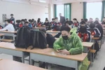 Sinh viên Đại học Công nghiệp Hà Nội lên giảng đường như ngồi trên đống lửa