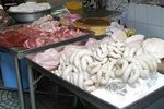 Đánh tráo nầm dê, ướp lạnh dồi trường trôi nổi ... lừa thực khách