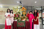 Học sinh Trường THPT chuyên Hà Nội-Amsterdam hào hứng trải nghiệm Tết cổ truyền