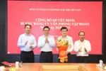 Trao quyết định Bí thư Đảng ủy Văn phòng PVN nhiệm kỳ 2020-2025