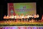 Vĩnh Phúc thưởng hơn 5,5 tỷ đồng cho giáo viên, học sinh giỏi năm học 2021-2022
