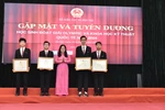 Bộ GDĐT gặp mặt, tuyên dương học sinh đoạt giải Olympic và KHKT quốc tế năm 2024