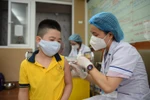 Hà Nội tổ chức tiêm vaccine phòng uốn ván-bạch hầu cho trẻ 7 tuổi