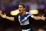 Aaron Ramsey lại ghi bàn, VIP nào sẽ tử nạn?
