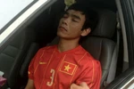 Tước băng đội trưởng trung vệ Huy Hoàng sau nghi án 'phê thuốc'