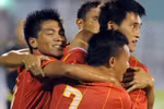 Quên scandal Huy Hoàng, say chiến thắng của tuyển Việt Nam