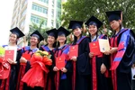 Không có sinh viên nào muốn tốt nghiệp sau bạn cùng lớp