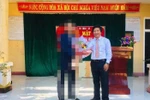Hướng Hóa điều chuyển Hiệu trưởng bị tố ém quà, chặn tiền của học sinh nghèo