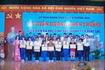 Huyện Hướng Hoá tuyên dương, khen thưởng GV, HS có thành tích xuất sắc