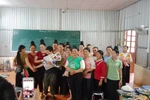 Lớp học xóa mù ở vùng biên Sơn La giúp nhiều bà con lần đầu đọc được cái chữ