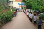 Học sinh vùng cao Nậm Pồ tựu trường trong điều kiện đặc biệt