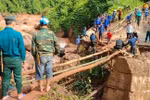 Nậm Pồ hoàn thành sớm cây cầu tạm để thầy cô và học sinh đến trường