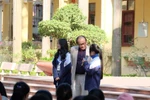 Tiến sĩ Trần Công Trục nói về chủ quyền lãnh thổ với học sinh Hiệp Hòa số 3